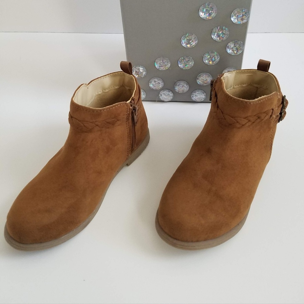 Booties - Picture 3 of 6